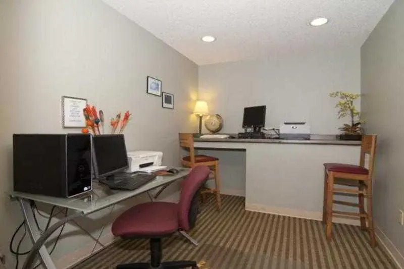 Best Western Plus Chaska River