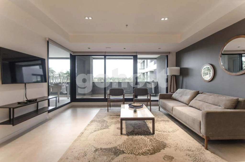 Apartamento único en zona del Sh del Sol 1D012