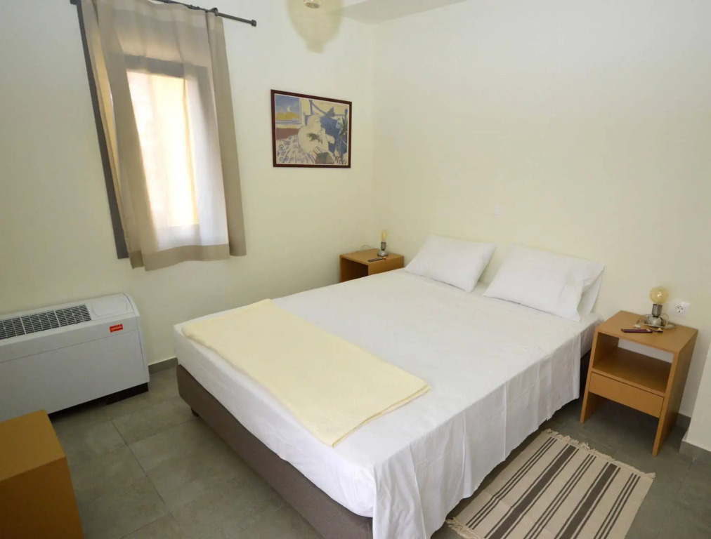 Aegina Bed & Culture