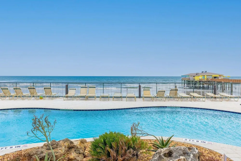 Ocean Views Pool Hot Tub Seahorse Suite 907