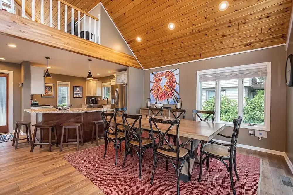 Ski to Shore Chalet by Taylor Made Deep Creek