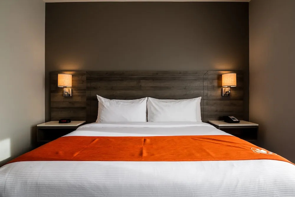 Amsterdam Inn & Suites Florenceville-Bristol