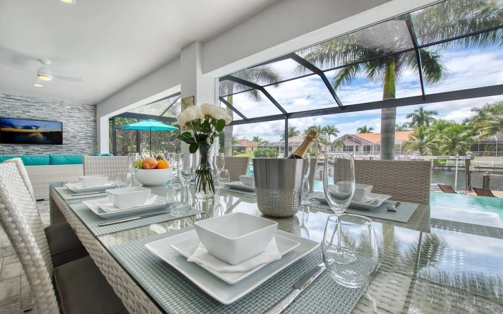 Villa Salt Life