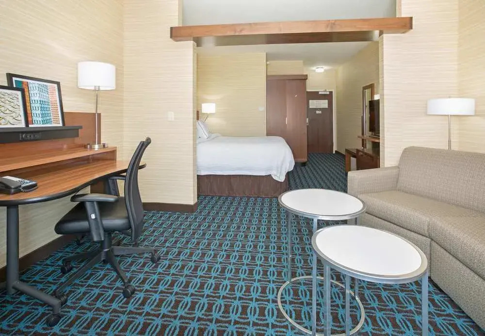 Fairfield Inn & Suites by Marriott Burlington