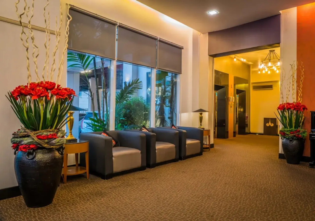 Atrium Boutique Hotel
