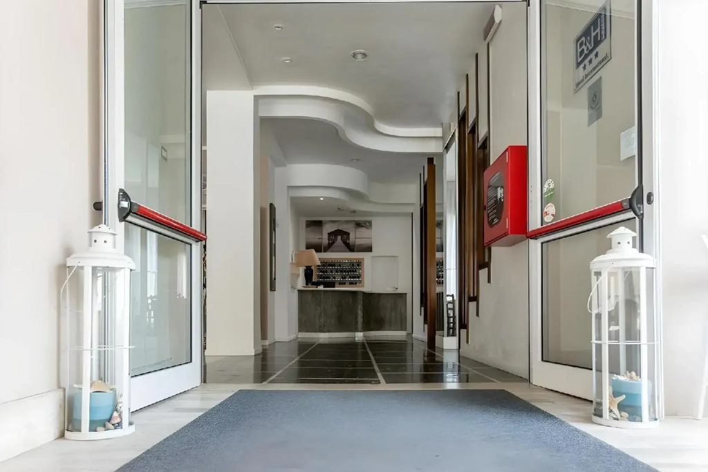 c-hotels International