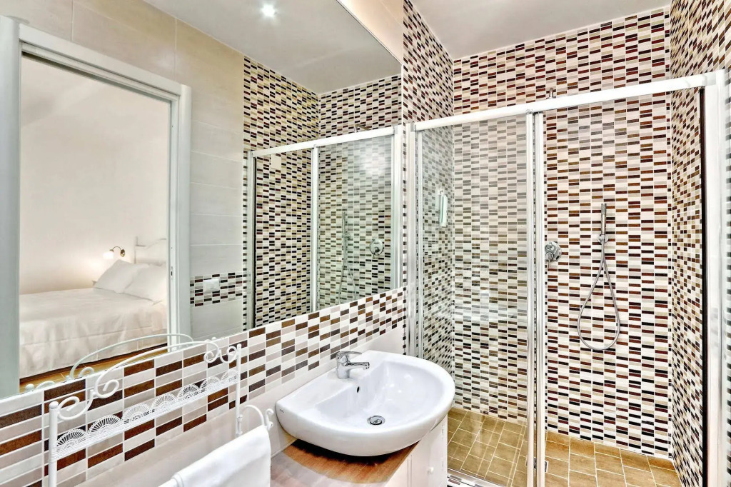 Giuliana Charming Rooms