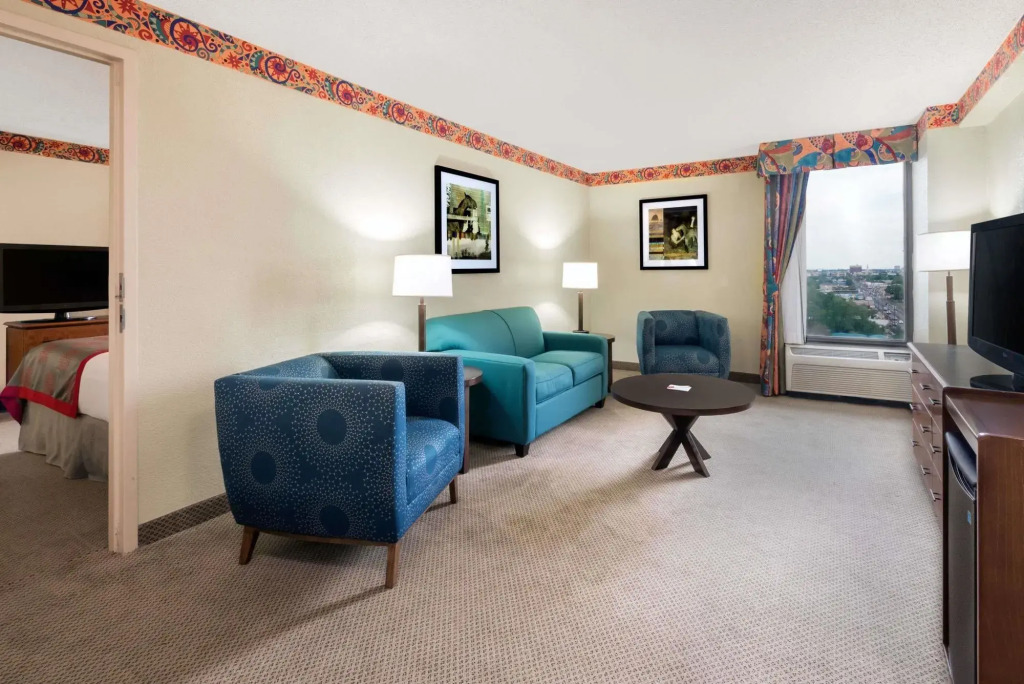 Holiday Inn Laredo-Civic Center