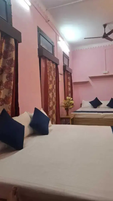 Madhavi Homestay