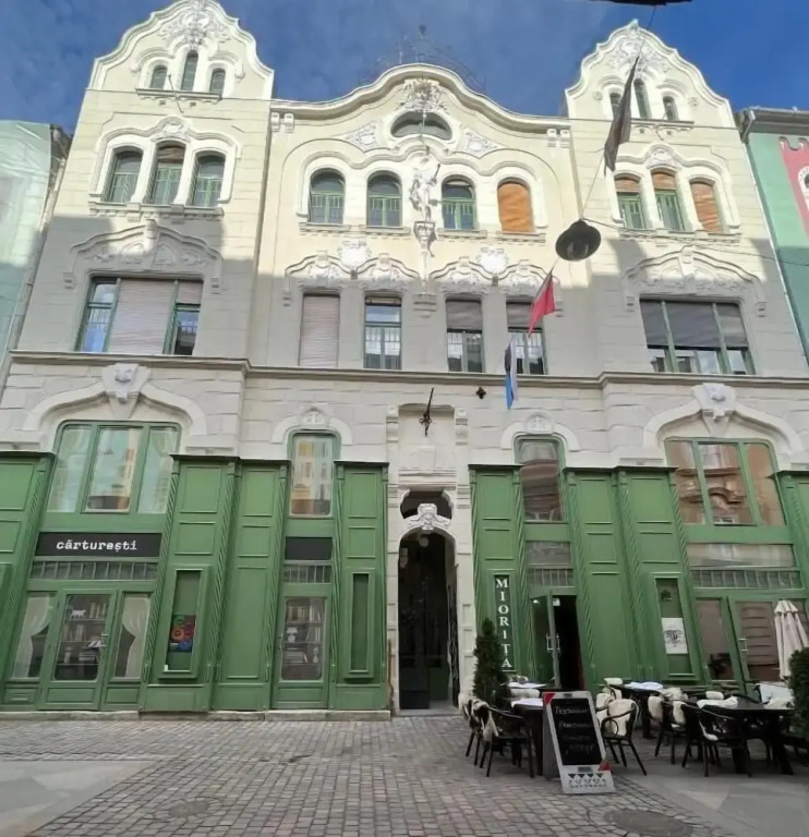 VISAJ Deluxe Downtown