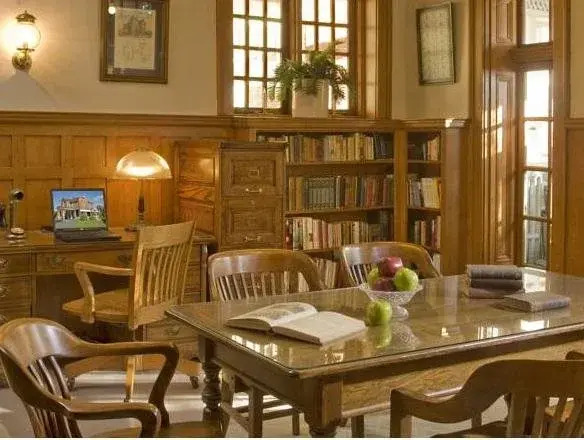 The Carriage House Inn B&B