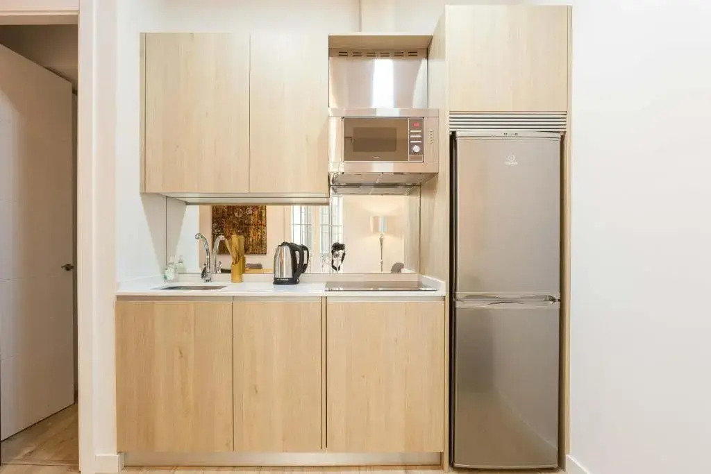 For You Rentals Puerta del Sol Apartments TEMPORAL PRE104B