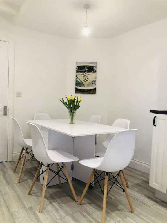 Stunning new 4 bed Cottage Heart of Pembrokeshire