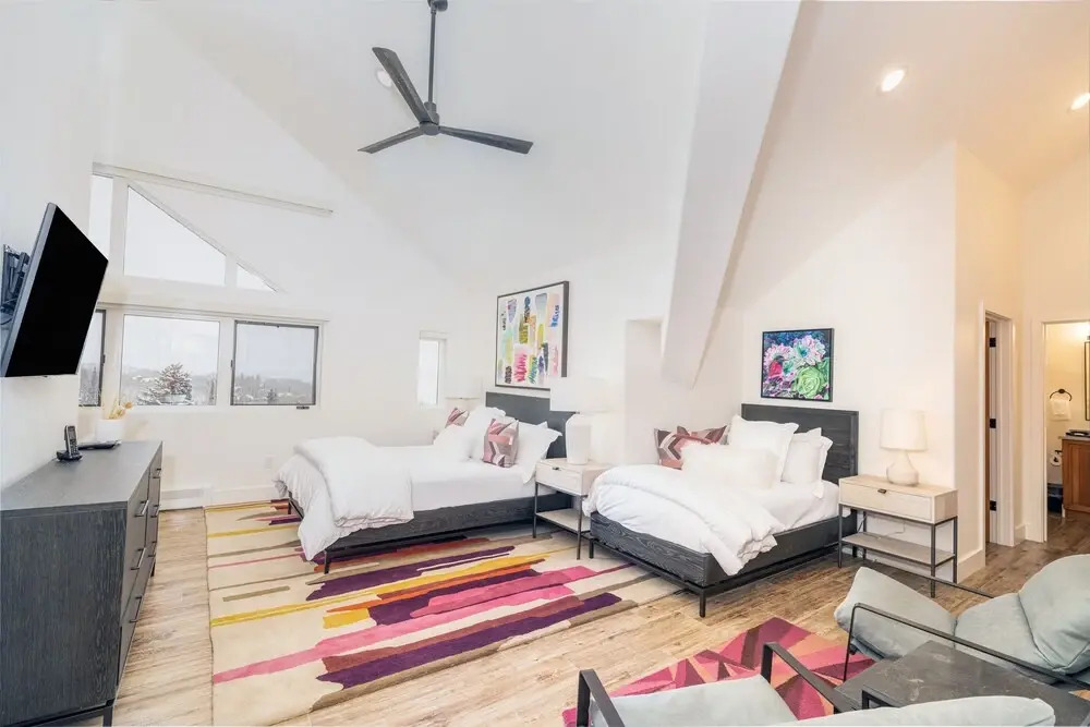 Bear Creek Lodge 411 4 Bedroom Condo by Alpine Lodging Telluride