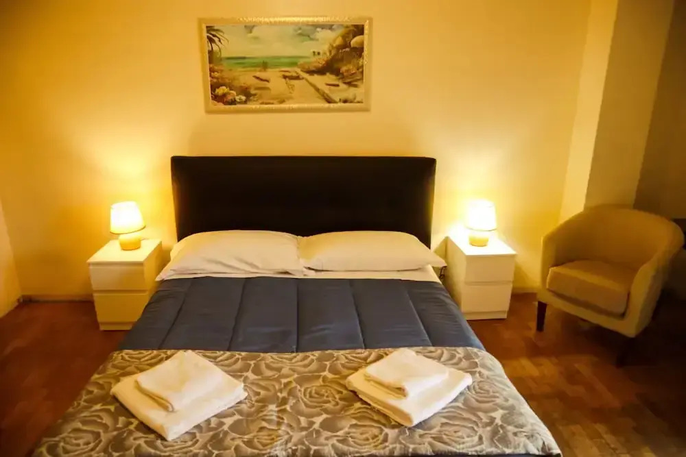 Florence Rooms Novella
