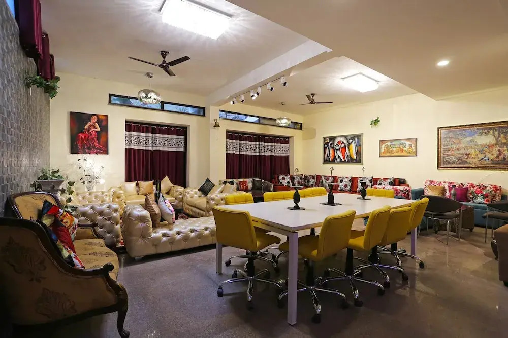 Oyo 9488 Istay Serenity Villa
