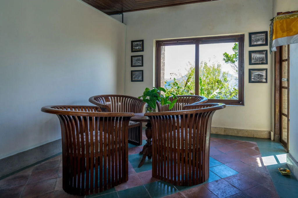 Lakeview Eco Lodge