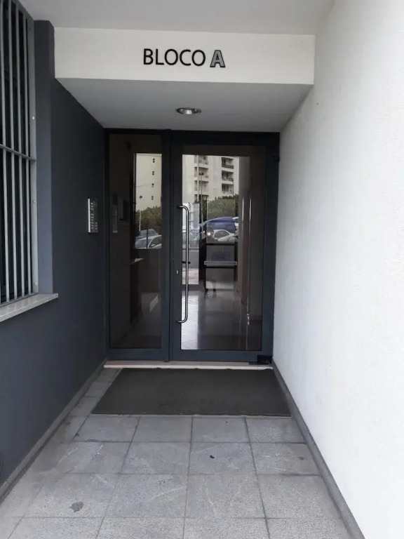 25 - Elegant apartment with Seaviews