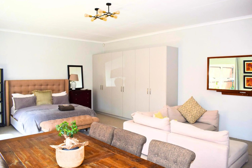 Riverclub Guest Suites in Riverclub, Sandton