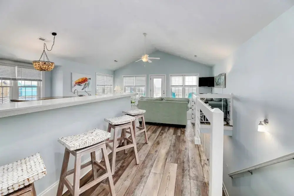 Beach Bliss: 4br Beach Access Kayak Wi-fi 4 Bedroom Home by RedAwning