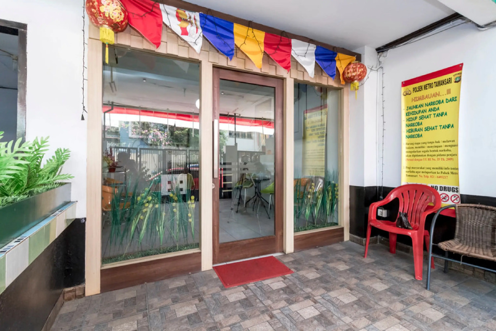 Reddoorz near Gajah Mada Plaza 2
