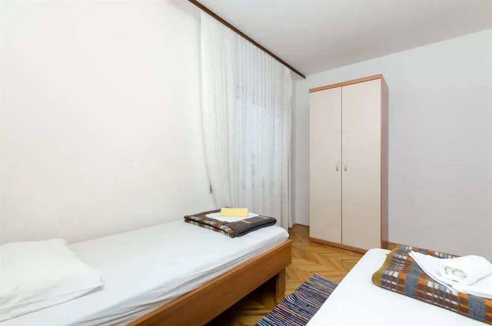 Apartments Zdravka G