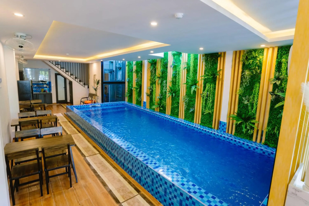 New World Hotel