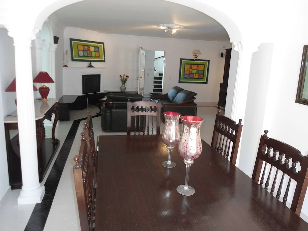 Villas2Go2 Alamos