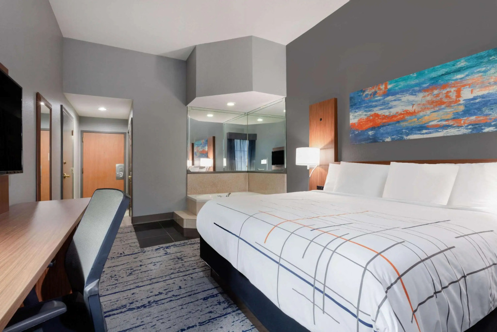Sleep Inn & Suites St Petersburg Gateway