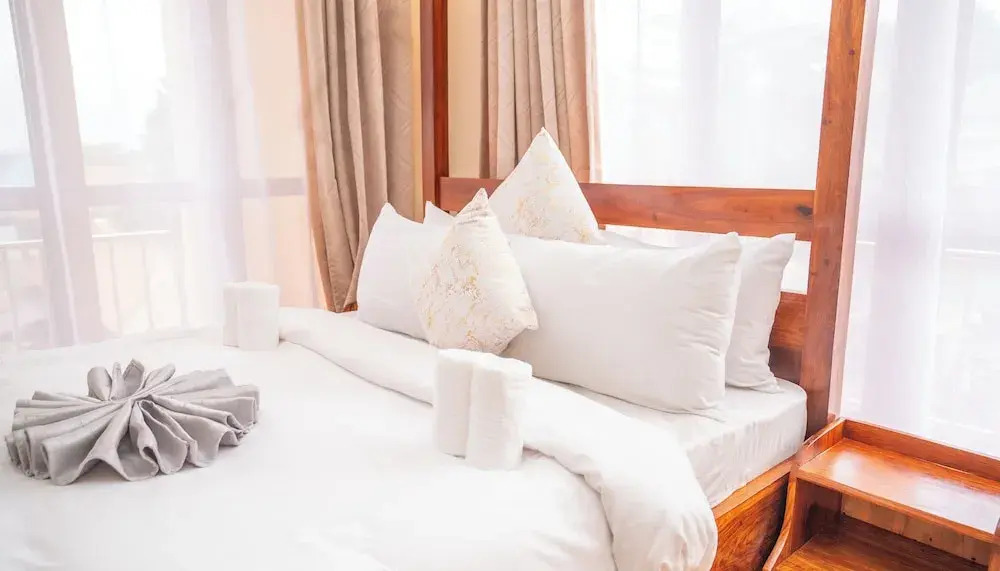Skylark Hotel