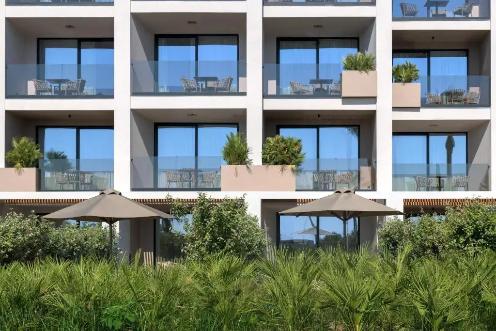 Ammades All Suites Beach Hotel & Spa