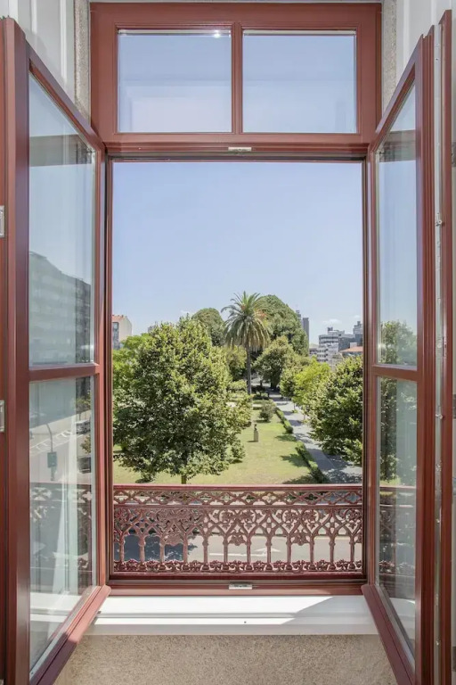 Liiiving in Porto-City View Apartment 2F