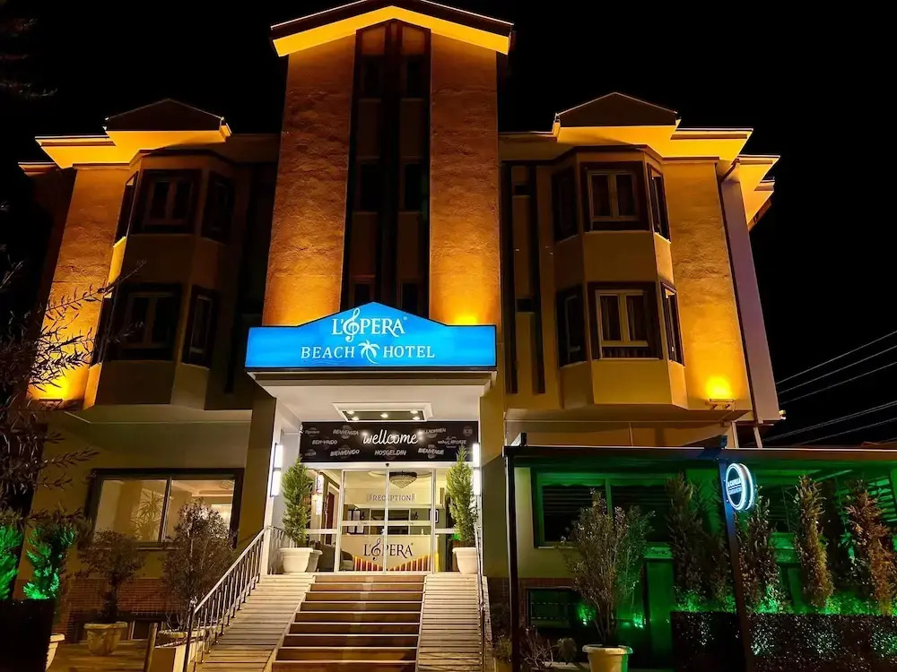 Lopera Beach Hotel