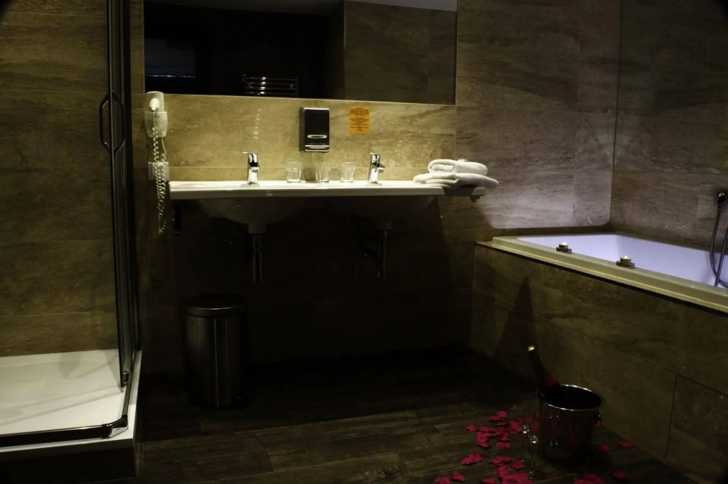 Hotel Adam