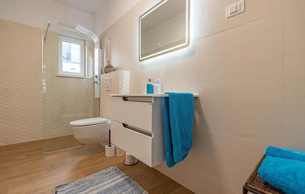 Awesome Home in Vodice - Srima With 3 Bedrooms, Wifi and Outdoor Swimming Pool