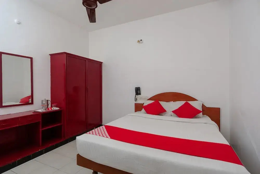 Oyo 19906 Hotel Bliss Inn