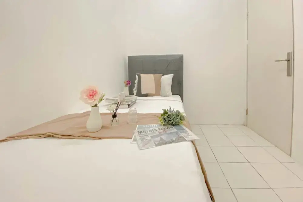 New Furnished And Comfy 2Br Menteng Square Apartment