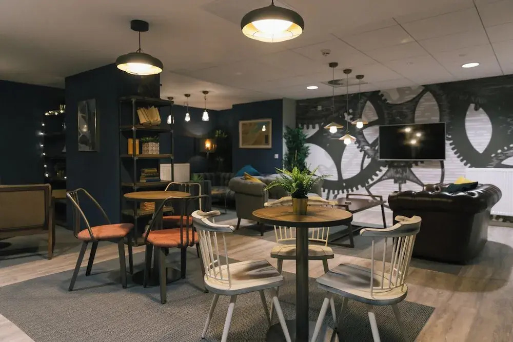 For Students Only - George Street in Glasgow - walking distance to High Street Station