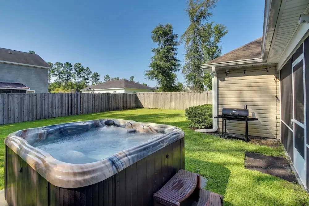 Screened Patio: Rincon Home, 18 Mi to Savannah