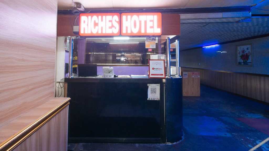RedDoorz @ Riches Holiday Hotel Avenida
