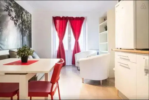 Cool Central Apartment