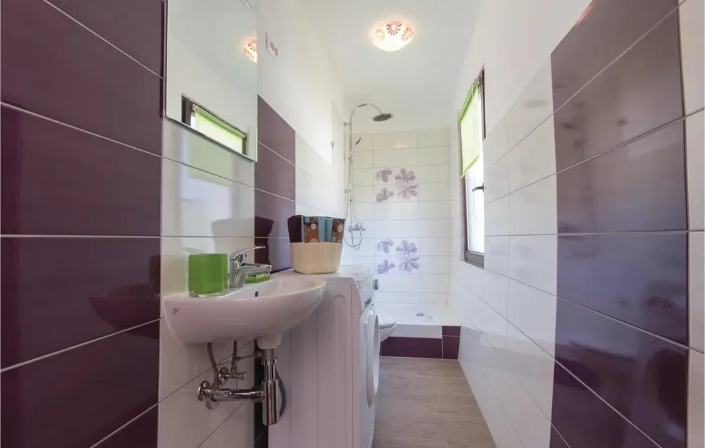 Stunning Apartment in Medulin With 4 Bedrooms and Wifi