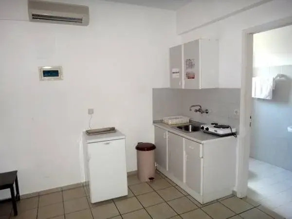 Maria Hotel Apartments and Studios