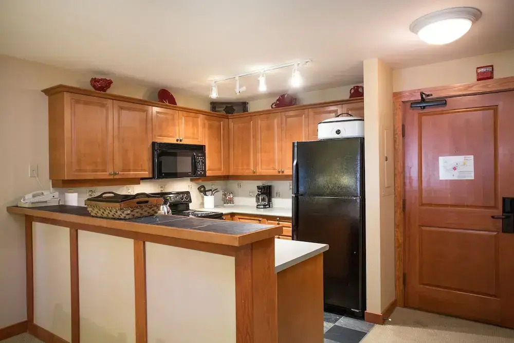 1205 - Two Bedroom Standard Eagle Springs West 2 Condo by RedAwning