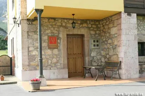 Apartamentos Rurales La Granda