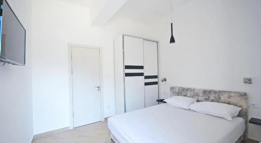 Sea Breeze Lux Apartments