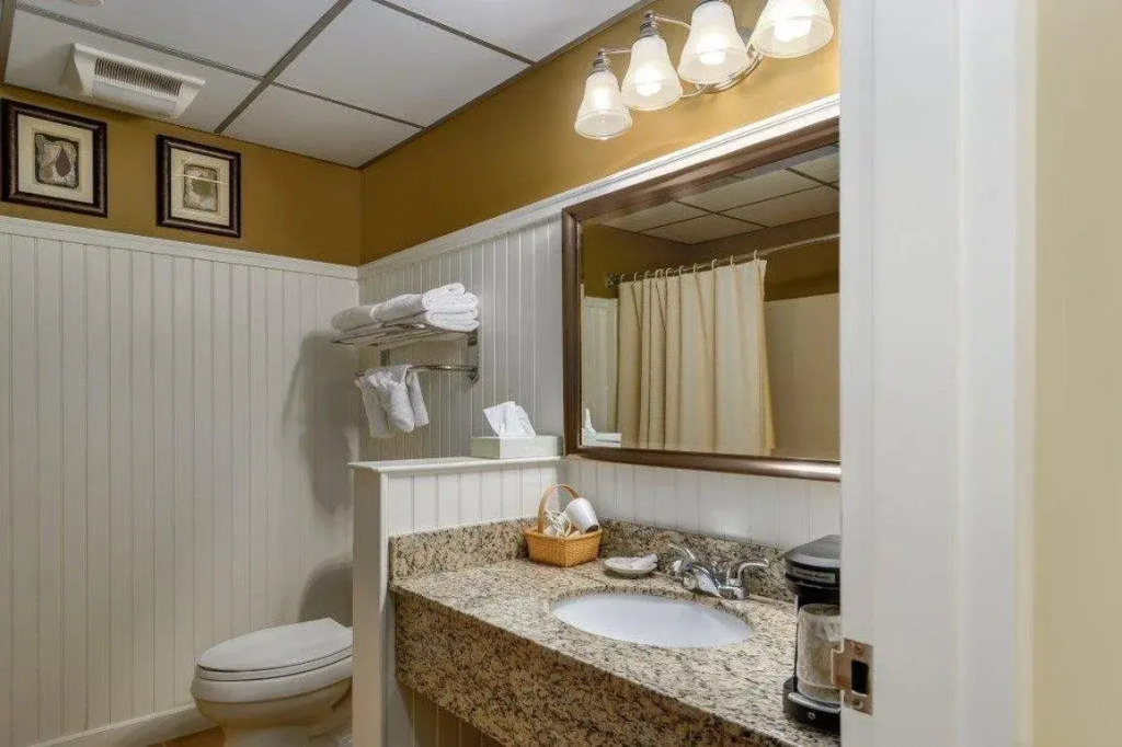 Anchorage Inn and Suites