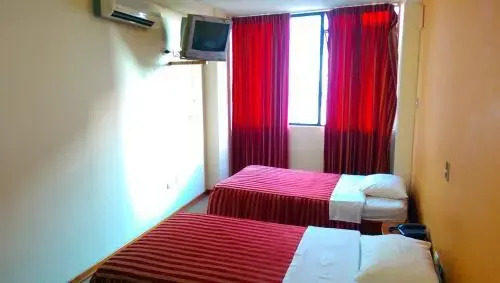 Latino's Hostal Ejecutivo