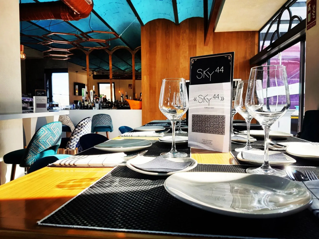 Hostal Gran Via 44