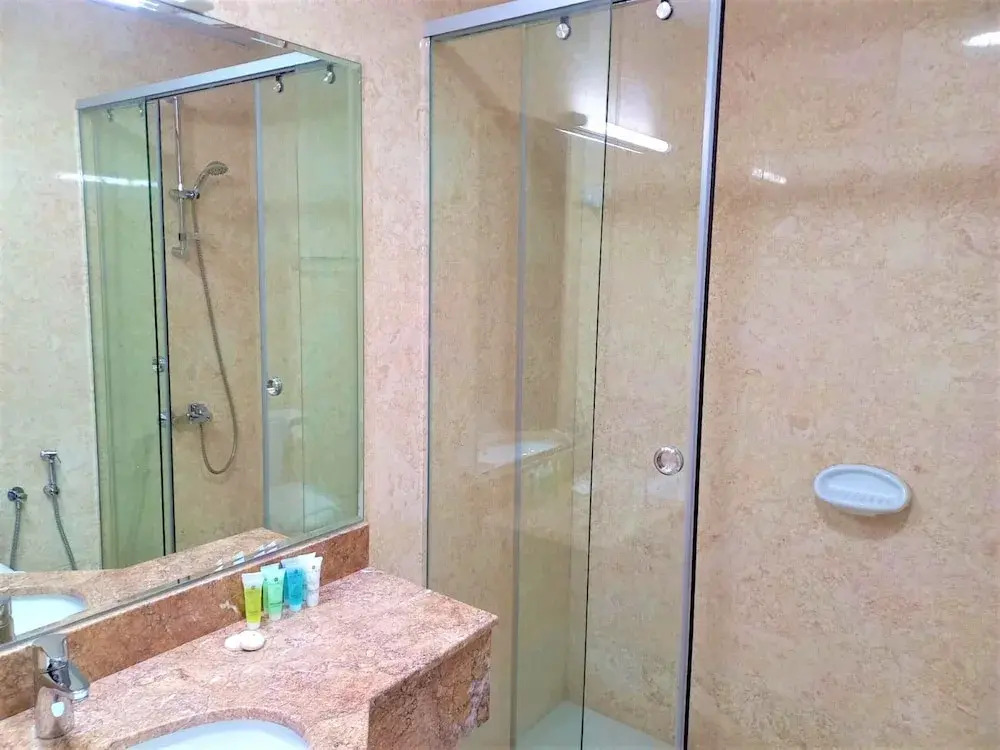 Supreme 2bedroom With Balcony in Business Bay